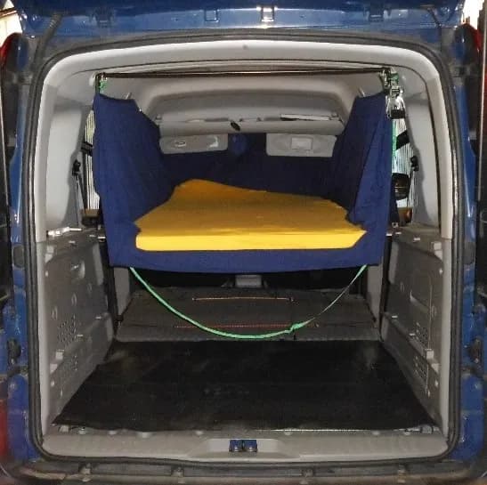 Autohimmelbett im Renault Kangoo W